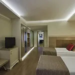 Delphin Deluxe Resort