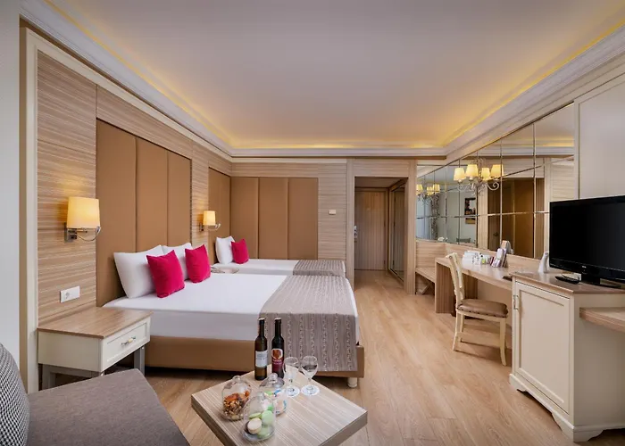 Resort Delphin Deluxe 5*