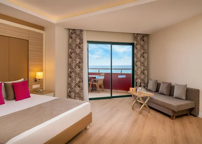 Delphin Deluxe Resort Okurcalar